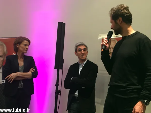 Astrid Whettnall (actrice), Eric Benzekri (créateur) et Thomas Bourguignon (producteur).