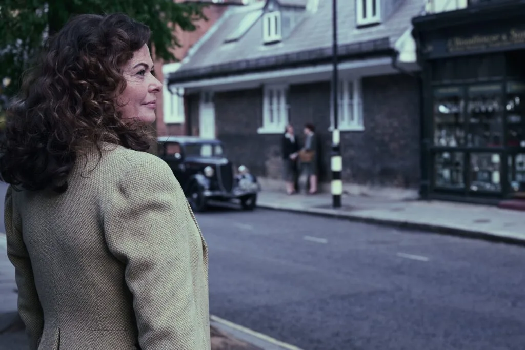polly walker bookish